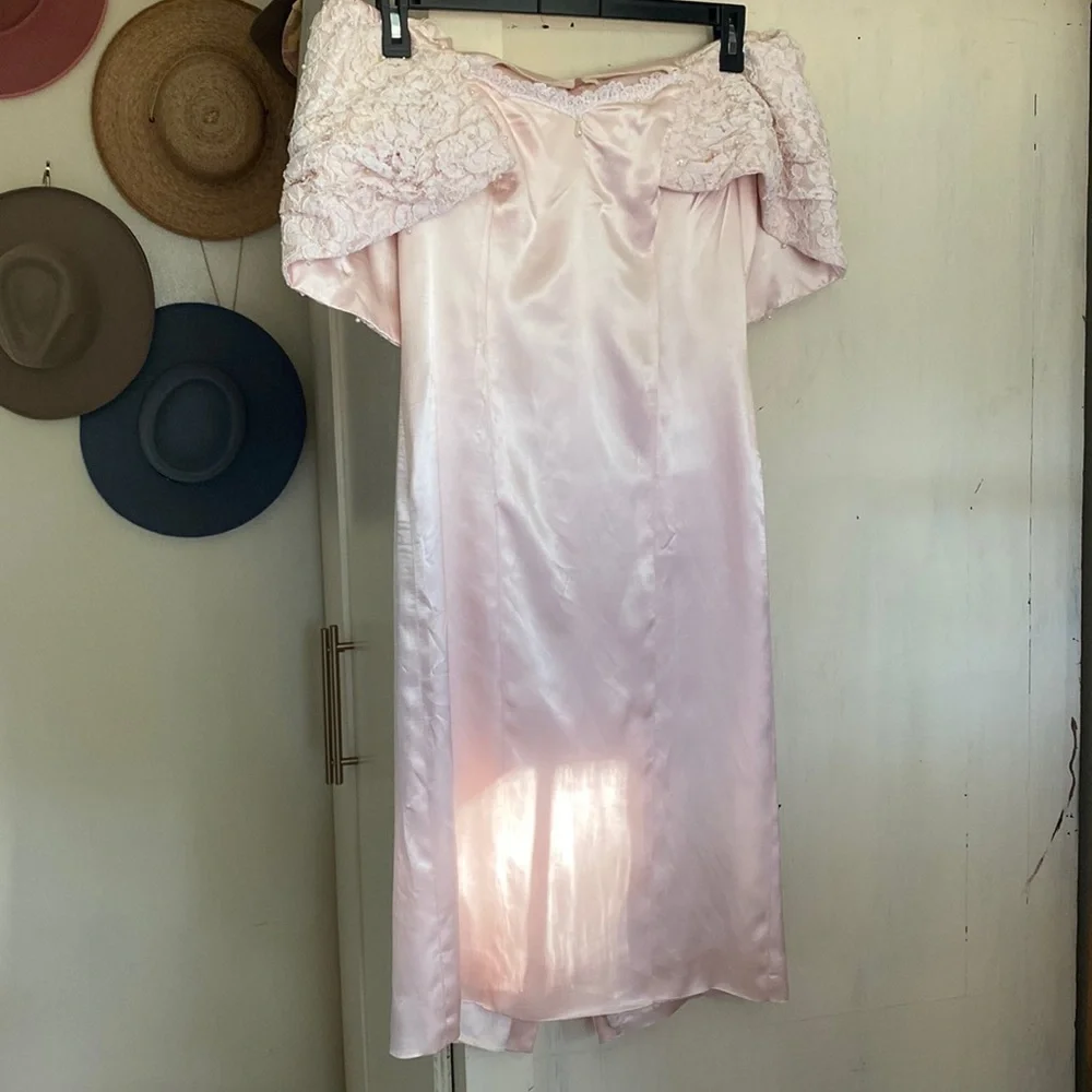 Vintage - Picture 1 of 6